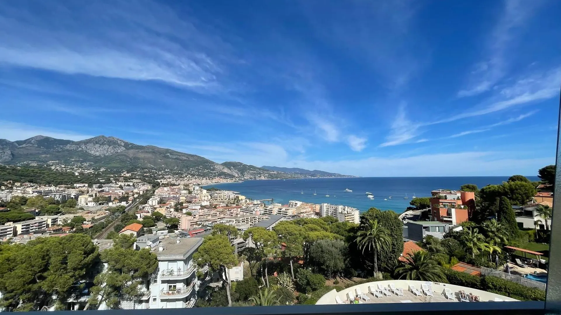 דירה רוקברון-קאפ-מרט Rocamare - Entre Monaco Et Menton, Pres Des Plages צרפת